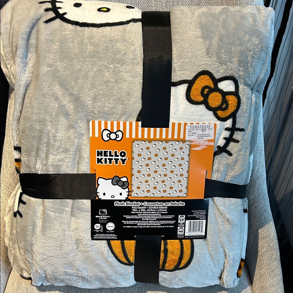 Hello Kitty Gray and Orange pumpkin Plush Halloween queen blanket